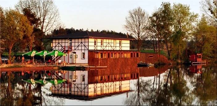 Rybnik Svěcený – Rybářská bašta (restaurace-penzion)