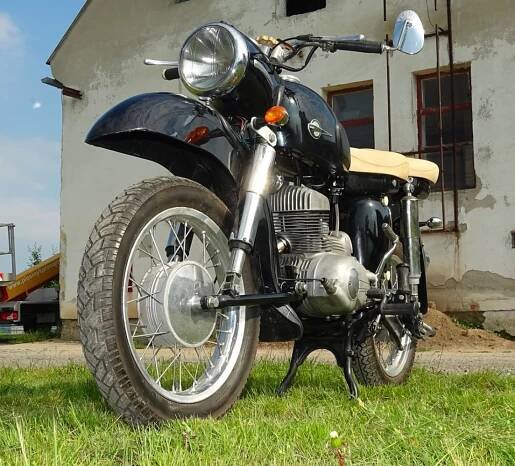 MZ ES 250/1 - Auta Socialismu