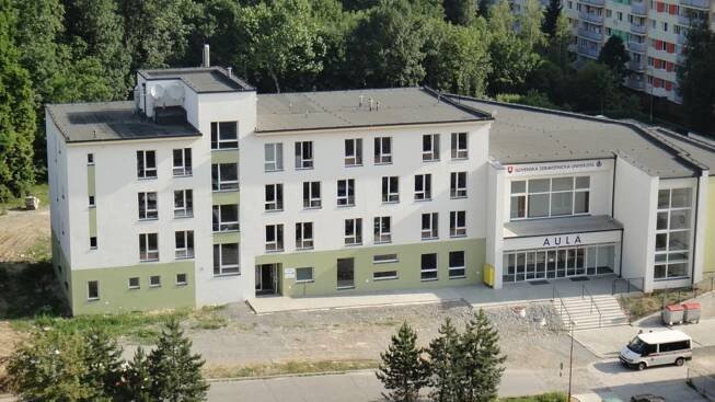 Aula SZU na Bernolákovej ulici oslavuje 10. narodeniny medzi aktívnymi Radvančanmi