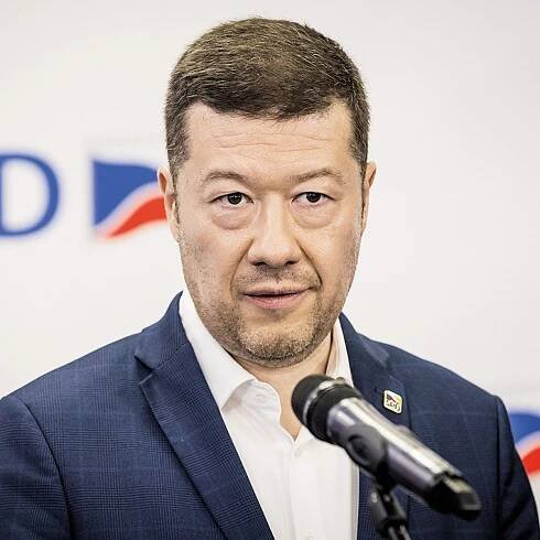 Vladimír Mertlík: Pro každé prase se najde řezník aneb Pět povolebních přísloví pro Okamuru a Konečnou