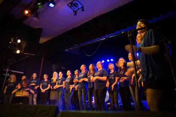 Gymnasia Cantant | hodnocená přehlídka gymnaziálních pěveckých sborů