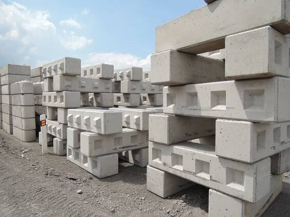 DestroKladno s.r.o. - betonové bloky Stablo a Zablo - BETON SERVER - BETON, VŠE Z BETONU A VŠE PRO BETON V ČR