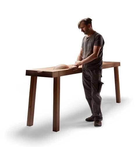 Table with three ovals and two dome covers – BIG SEE Make Sense