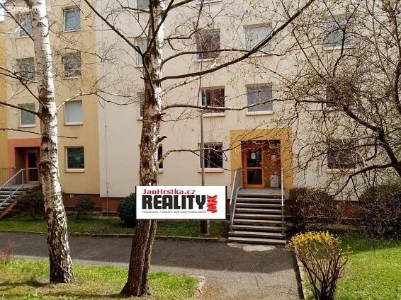 Pronájem bytu 3+1 71 m², Otovická, Chlumec
