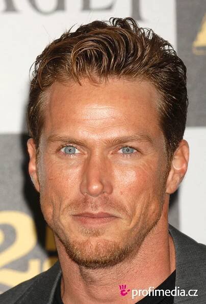 Jason Lewis - celebrity účes - HappyHair