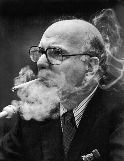 Paul A. Volcker, Fed Chairman Who Waged War on Inflation, Is Dead at 92