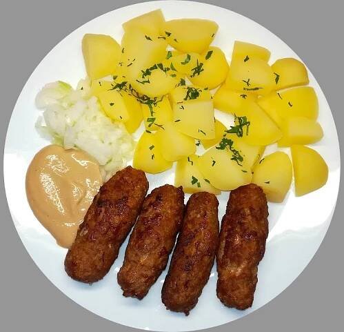 Čevabčiči s bramborem recept
