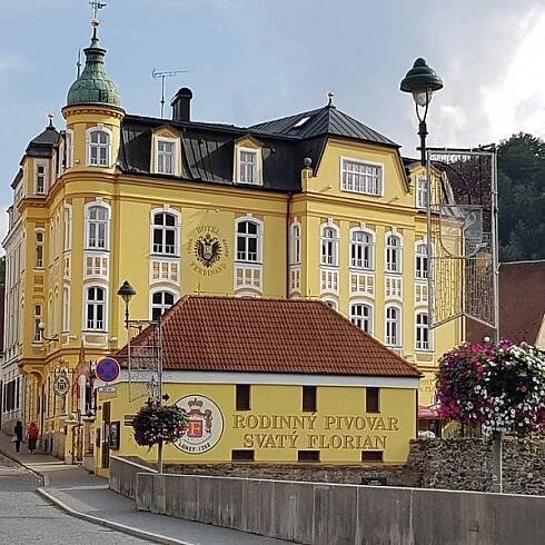THE 10 BEST Restaurants Near Hotel Cisar Ferdinand (Updated 2025)