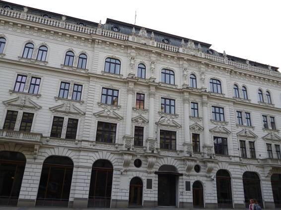 Soubor:Rooseveltova 18, Brno (2).JPG