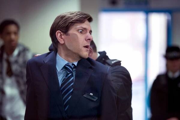 Ty, já a apokalypsa - Who Are These People? - Z filmu - Mathew Baynton