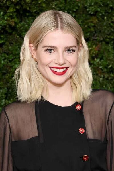 lucy boynton strawberry blonde hair