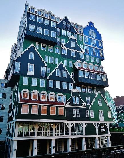 File:Zaanstad Inntel Hotel 15.jpg - Wikimedia Commons