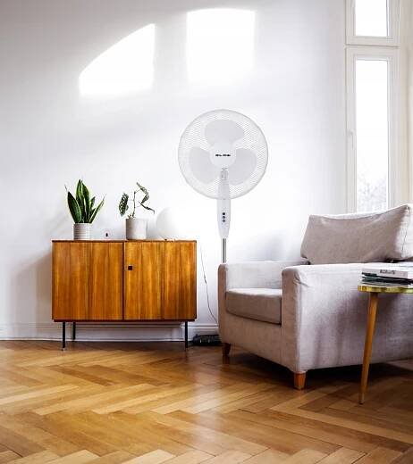 VENTILÁTOR STOJANOVÝ, REGULACE, OSCILACE, TICHÝ, SILNÝ, 55 W, 40 CM VYSOKÝ Ovládání elektronické