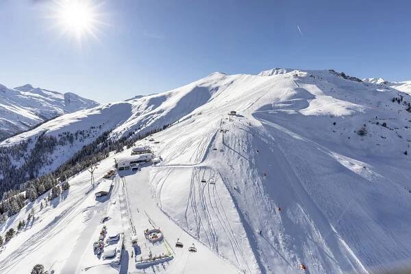 Hintertuxer Gletscher – celoroční lyžařský ráj v Alpách