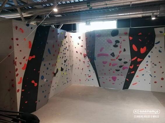 Bouldering Haning Sweden | Anatomic.sk