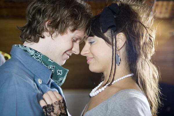Přijít a zazářit - Z filmu - Shaun Evans, Amanda Ryan