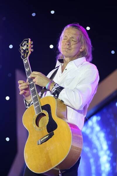 Press Photos - Billy McLaughlin