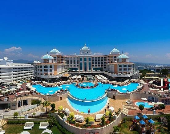Turecká riviéra: letenky v ceně, 5* hotel s aquaparkem a pláží, ultra all inclusive i animace