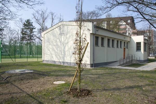 MČ Praha 10 otevírá nový klub pro děti a mládež, provozovat ho bude YMCA