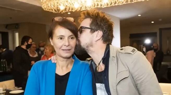 “Den předem jsem si půjčila šaty ”: Lenka Vlasáková a Jan Dolanský měli vztah až 19 let. Herečka prozradila, jak vypadala její svatba - Zivot