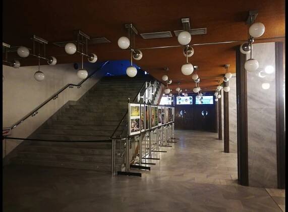 DŮM KULTURY TEPLICE – Architektura 489