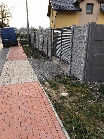 Realizácia Podbieľ - Betónový plot vzor číslo 1 03.08.2018 - 4
