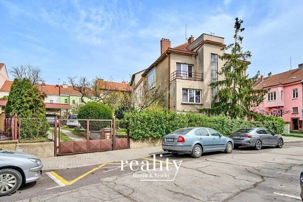 Prodej rodinného domu 580 m², pozemek 355 m², Jiráskova, Znojmo