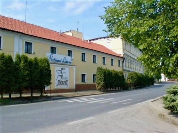 Slatinné lázně Toušeň - Lázně Toušeň