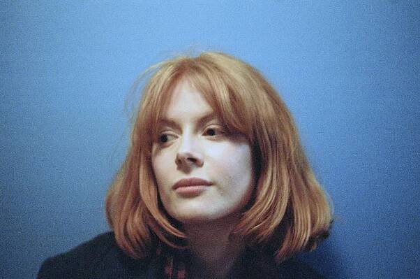 Daphne - Z filmu - Emily Beecham