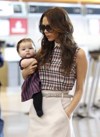 Dětská módní ikona Harper Beckham slaví 7. narozeniny! Takhle jí popřála Victoria