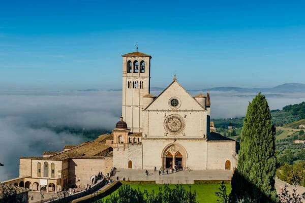 Visit Assisi: the complete guide