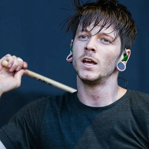 Music agent Dave Shapiro and ex-Devil Wears Prada drummer Daniel Williams die in San Diego plane crash