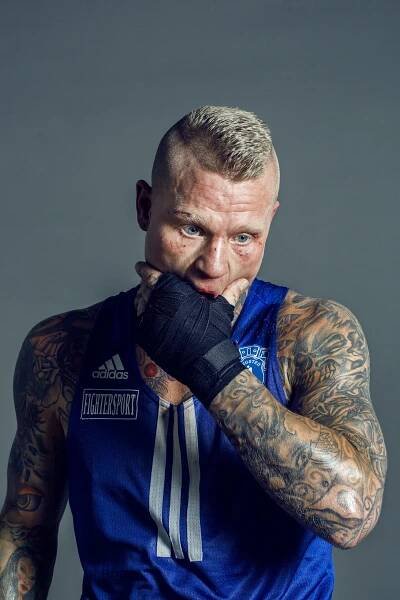 Reportage – Second Best – Nikolai Linares – Photo Journalist