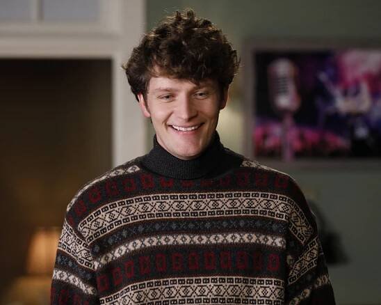 Schooled - Beanie Babies - Z filmu - Brett Dier