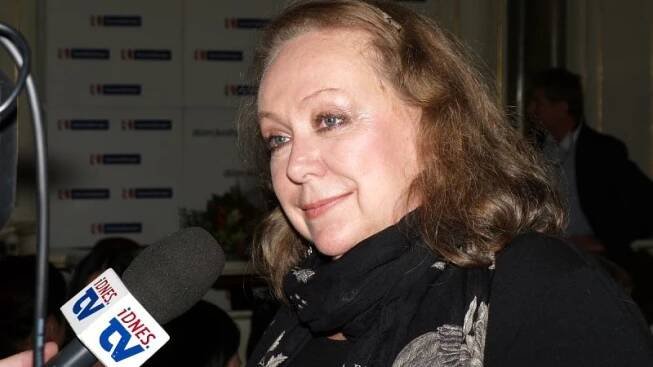 Gabriela Osvaldová u mikrofonu