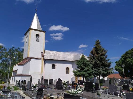 Soubor:Hrušovany kostol 02.jpg – Wikipedie