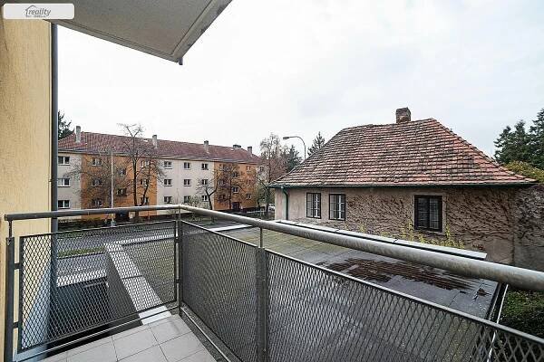 Prodej Byt 2+kk, Dvorecká, Praha 4 - Podolí