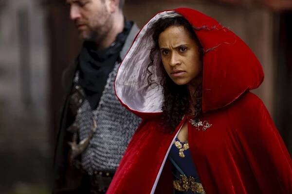 Merlin - Lancelot a Gwen - Z filmu - Angel Coulby