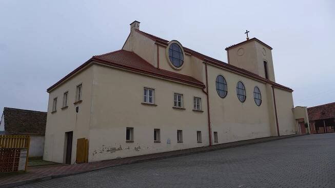 Soubor:Tasovice - kostel sv. Klementa Maria Hofbauera.jpg – Wikipedie