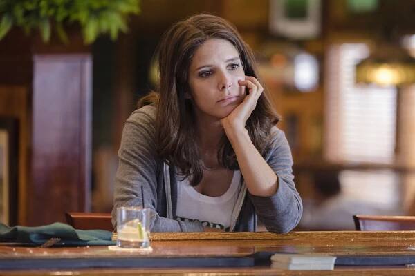 Lodge 49 - Sunday - Z filmu - Sonya Cassidy