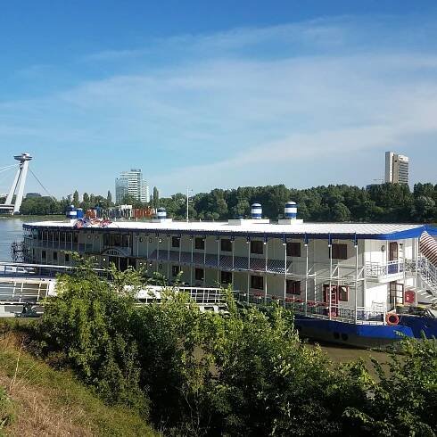 BOTEL MARINA - Hotel Reviews (Bratislava, Slovakia)