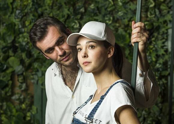 Divadlo Na Fidlovačce, Carmen Mayerová