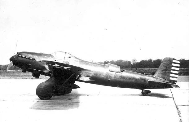 Curtiss XA-8 Shrike : Curtiss
