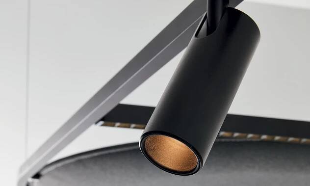 UNStudio a Delta Light navrhli svítidlo Soliscape s integrovanými akustickými panely – DesignMag.cz