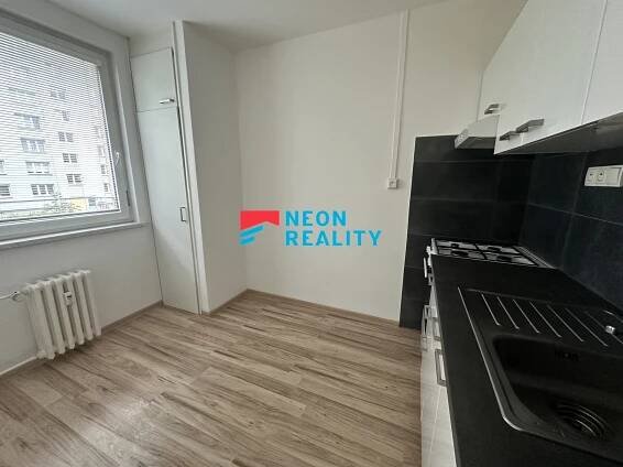 Pronájem bytu 2+1 Orlová 7 900 Kč za měsíc, foto 2