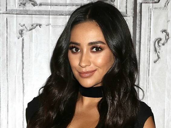 Shay Mitchell’s New Haircut Is Perfect If You Don’t Want to Chop Off All Your Hair