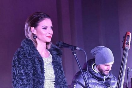 Nela Pocisková odspievala v tisovskom kostole jedinečný vianočný koncert + foto a video - vobraze.sk