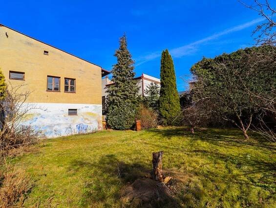 PRODEJ RODINNÉHO DOMU SE ZAHRADOU O CELKOVÉ VÝMĚŘE 372m2 V SUŠICI | Dům se zahradou v Sušici 372m2