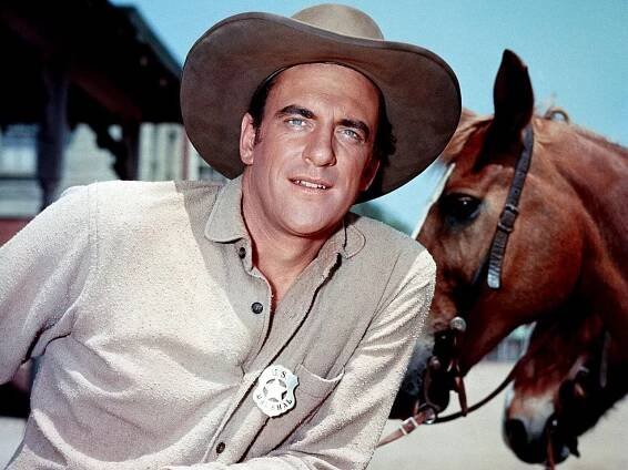 Gunsmoke: Find out about the famous TV western & see the opening credits (1955) 9