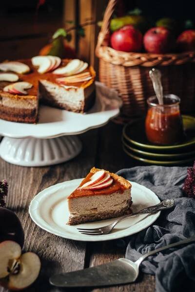 Jablkový cheesecake - recept od Coolinári